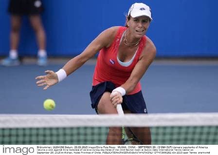 WUHAN, CHINA - SEPTEMBER 29: (CHINA OUT) Varvara Lepchenko of America returns a shot against Elina Svitolina of Ukraine during day three of the 2015 Wuhan Open at Optics Vally International Tennis Center on September 29, 2015 in Wuhan, Hubei Province of China.  CFP473606282 