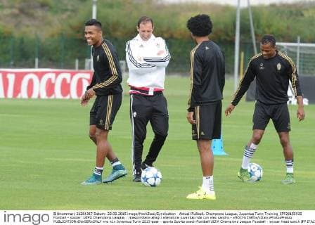 Aktuell Fußball, Champions League, Juventus Turin Training IPP20150929 Football - soccer: UEFA Champions League, , massimiliano allegri allenatore juventus ride con alex sandro - xHOCHxZWEIx xItalyxPhotoxPressx 