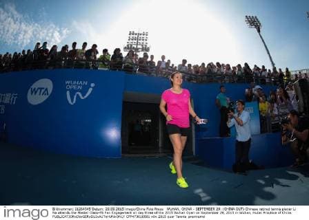 WUHAN, CHINA - SEPTEMBER 29: (CHINA OUT) Chinese retired tennis player Li Na attends the Master Class-FS Fan Engagement on day three of the 2015 Wuhan Open on September 29, 2015 in Wuhan, Hubei Province of China.  CFP473610881 