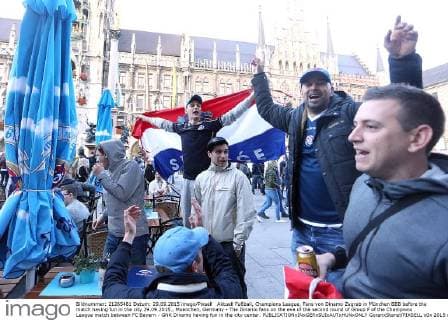 Aktuell Fußball, Champions League, Fans von Dinamo Zagreb in München BBB before the match having fun in the city 29.09.2015., Muenchen, Germany - The Dinamo fans on the eve of the second round of Group F of the Champions League match between FC Bayern - GNK Dinamo having fun in the city center.  GoranxStanzl PIXSELL