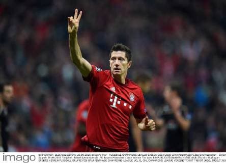 FUSSBALL CHAMPIONS LEAGUE SAISON 2014 2015 GRUPPENPHASE FC Bayern Muenchen - Dinamo Zagreb 29.09.2015 Torjubel: Robert Lewandowski (FC Bayern Muenchen) nach seinem Tor zum 4:0 