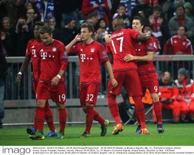 29.09.2015,FC Bayern vs Dinamo Zagreb,1.BL, CL, Champions League, Allianz Arena, Soccer Fussball, Football, Herren, Männer 29.09.2015, CL, FC Bayern vs Dinamo Zagreb, Allianz Arena, München im Bild: FCB Jubel erneut zum 4:0