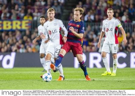 Aktuell Fußball, Champions League, FC Barcelona - Bayer 04 Leverkusen BARCELONA- september, 29- SPAIN: Ivan Rakitic and Christoph Kramer during the match beetwen FC Barcelona Barca and Bayer 04 Leverkusen, corresponding to the week 2 of the Champions League, played at the Camp Nou stadium on September 29, 2015 in Barcelona, Spain. (Photo by Mikel Trigueros Urbanandsport Cordon Press) 