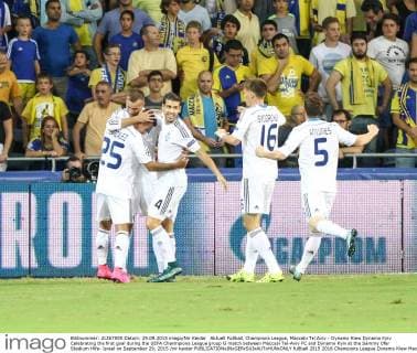 Aktuell Fußball, Champions League, Maccabi Tel Aviv - Dynamo Kiew Dynamo Kyiv Celebrating the first goal during the UEFA Chanmpions League group G match between Maccabi Tel-Aviv FC and Dynamo Kyiv at the Sammy Ofer Stadium Hifa- Israel on September 29, 2015 nir keidar 
