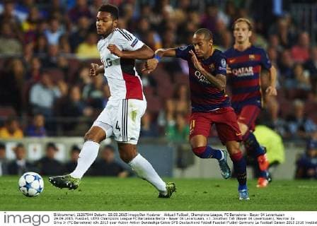 Aktuell Fußball, Champions League, FC Barcelona - Bayer 04 Leverkusen 29.09.2015, Fussball, UEFA Champions League FC Barcelona Barca - Bayer 04 Leverkusen, v.l. Jonathan Tah (Bayer 04 Leverkusen), Neymar da Silva Jr (FC Barcelona)