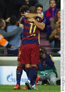Aktuell Fußball, Champions League, FC Barcelona - Bayer 04 Leverkusen 29.09.2015, Fussball, UEFA Champions League FC Barcelona Barca - Bayer 04 Leverkusen, v.l. Neymar da Silva Jr (FC Barcelona) und Luis Suarez (FC Barcelona) jubeln gemeinsam zum 2-1