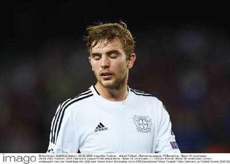 Aktuell Fußball, Champions League, FC Barcelona - Bayer 04 Leverkusen 29.09.2015, Fussball, UEFA Champions League FC Barcelona Barca - Bayer 04 Leverkusen, v.l. Cristoph Kramer (Bayer 04 Leverkusen) schaut enttaeuscht nach der Niederlage