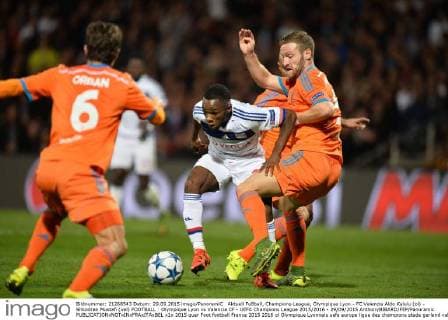 Aktuell Fußball, Champions League, Olympique Lyon - FC Valencia Aldo Kalulu (ol) - Shkodran Mustafi (val) FOOTBALL : Olympique Lyon vs Valencia CF - UEFA Champions League 2015 2016 - 29 09 2015 AnthonyBIBARD FEP Panoramic 