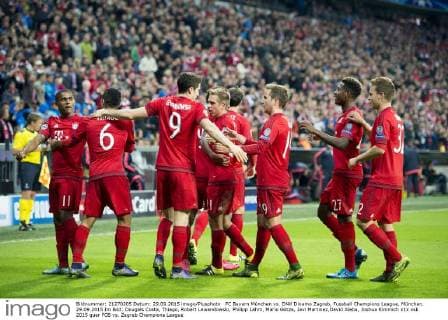 FC Bayern München vs. DNK Dinamo Zagreb, Fussball Champions League, München. 29.09.2015 Im Bild: Dougals Costa, Thiago, Robert Lewandowski, Philipp Lahm, Mario Götze, Javi Martinez,David Alaba, Joshua Kimmich