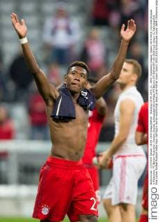 Dienstag 29.09.2015, CL, UEFA Champions League, Saison 2015 2016, Vorrunde Hinspiel in Muenchen, FC Bayern Muenchen -Dinamo Zagreb, schlussjubel David Alaba (FC Bayern 27) DeFodi507