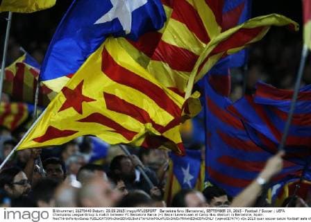 Barcelona fans (Barcelona), SEPTEMBER 29, 2015 - Football Soccer : UEFA Champions League Group A match between FC Barcelona Barca 2-1 Bayer Leverkusen at Camp Nou stadium in Barcelona, Spain. NoxThirdxPartyxSales  (oqma017474)