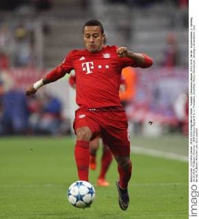 Fussball, Champions League, 2015 2016, Herren, Gruppenphase, 2. Spieltag, 29.09.2015, FC Bayern München - GNK Dinamo Zagreb 5-0, v.l. Freisteller, Einzelbild, Aktion, Ganzkörper, Ganzfigur, Einzelaktion, Juan Bernat, FC Bayern München,