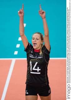 30.09.2015, Lotto Arena, Antwerpen Volleyball, Europameisterschaft, Playoffs, Deutschland vs. Ungarn Jubel Margareta Kozuch ( 14 GER)