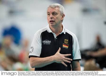 30.09.2015, Lotto Arena, Antwerpen Volleyball, Europameisterschaft, Playoffs, Deutschland vs. Ungarn Luciano Pedulla (Trainer Bundestrainer GER)
