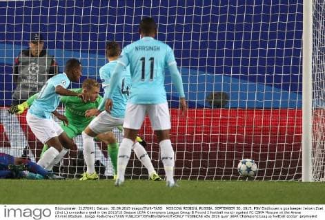 MOSCOW REGION, RUSSIA. SEPTEMBER 30, 2015. PSV Eindhoven s goalkeeper Jeroen Zoet (2nd L) concedes a goal in the 2015 16 Season UEFA Champions League Group B Round 2 football match against FC CSKA Moscow at the Arena Khimki Stadium. Sergei Fadeichev TASS  TS00ECA8