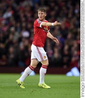 FUSSBALL CHAMPIONS LEAGUE SAISON 2015 2016 GRUPPENPHASE Manchester United ManU FC - VfL Wolfsburg 30.09.2015 Bastian Schweinsteiger (Manchester United FC) 
