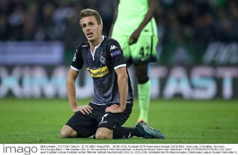 30.09.2015, Fussball UEFA Champions League 2015 2016, Vorrunde, 2.Spieltag, Borussia Mönchengladbach - Manchester City, im Borussia-Park Mönchengladbach. enttäuscht Patrick Herrmann (Gladbach) 