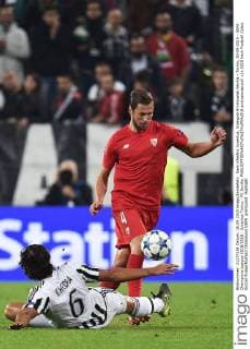Sami Khedira Juventus, Grzegorz Krychowiak Sevilla - Torino, 30-09-2015 - UEFA Champions League 2015 2016 - Juventus Torino - FC Sevilla. andreaxstaccioli