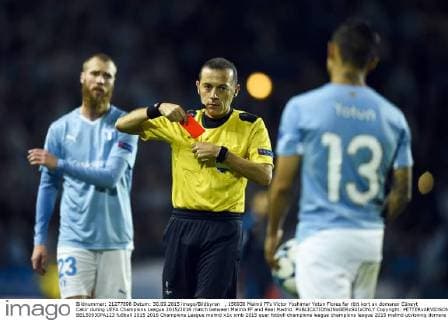, 150930 Malmö FFs Victor Yoshimar Yotun Flores far rött kort av domaren Cüneyt Cakir during UEFA Champions League 2015 2016 match between Malmö FF and Real Madrid.  Copyright: PETTERxARVIDSON BB150930PA123