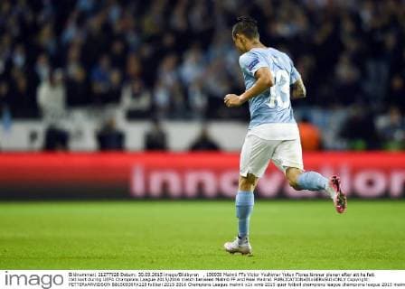 , 150930 Malmö FFs Victor Yoshimar Yotun Flores lämnar planen efter att ha fatt rött kort during UEFA Champions League 2015 2016 match between Malmö FF and Real Madrid.  Copyright: PETTERxARVIDSON BB150930PA125