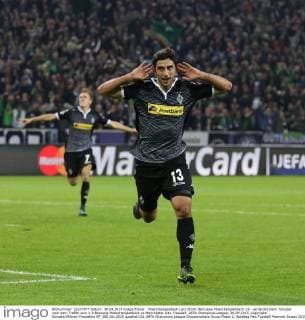 Moenchengladbach Lars Stindl (Borussia Moenchengladbach 13 - verdeckt) beim Torjubel nach dem Treffer zum 1:0 Borussia Moenchengladbach vs Manchester City, Fussball, UEFA Champions League, 30.09.2015, Copyright: Schueler Eibner-Pressefoto EP_JSE