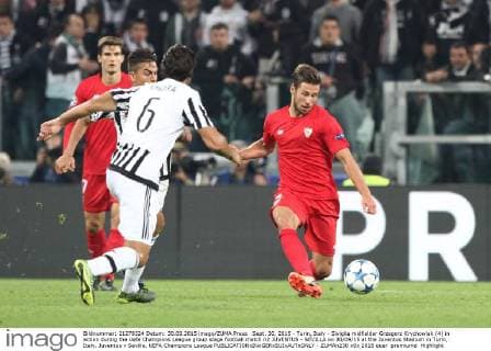 Sept. 30, 2015 - Turin, Italy - Siviglia midfielder Grzegorz Krychowiak (4) in action during the Uefa Champions League group stage football match n2 JUVENTUS - SEVILLA on 30 09 15 at the Juventus Stadium in Turin, Italy. Juventus v Sevilla, UEFA Champions League  - ZUMAn230