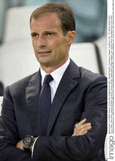 Aktuell FuÃŸball, Champions League, Juventus Turin - FC Sevilla 30.09.2015. Turin, Italy. Champions League Football. Juventus versus Sevilla. Massimiliano Allegri appears very tense before the beginning of the match xPierpaoloxPiciuccox  ActionPlus11666690