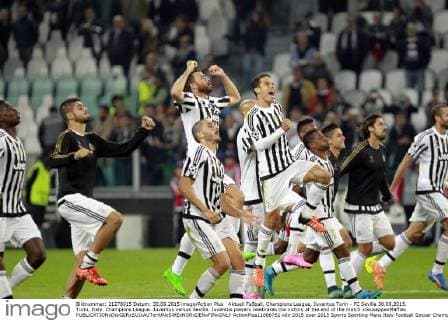 Aktuell FuÃŸball, Champions League, Juventus Turin - FC Sevilla 30.09.2015. Turin, Italy. Champions League. Juventus versus Sevilla. Juventus players celebrates the victory at the end of the match xGiuseppexMaffiax  ActionPlus11666752