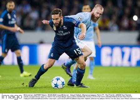 Aktuell Fußball, Champions League, Malmö FF - Real Madrid , 150930 Real Madrids Daniel Carvajal Ramos jagas av Malmö FFs Jo Inge Berget during UEFA CHAMPIONS LEAGUE 2015 2016 match between Malmö FF and Real Madrid..  Copyright: LUDVIGxTHUNMAN BB150930LT094