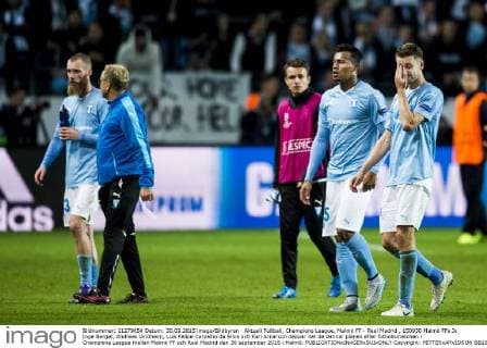 Aktuell Fußball, Champions League, Malmö FF - Real Madrid , 150930 Malmö FFs Jo Inge Berget, Andreas Vindheim, Luis Felipe Carvalho da Silva och Kari Arnarson deppar när de lämnar planen efter fotbollsmatchen i Champions League mellan Malmö FF och Real Madrid den 30 september 2015 i Malmö.  Copyright: PETTERxARVIDSON BB150930PA162