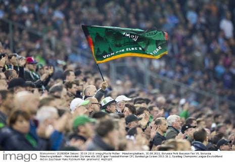 Mönchengladbach, 30.09.2015, Borussia Park Borussia Fan VfL Borussia Mönchengladbach - Manchester City mm