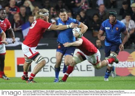 01.10.2015. Milton Keynes, England. Rugby World Cup. France versus Canada. French winger Remy Grosso makes a break. xPhilxHutchinsonx  ActionPlus11667141