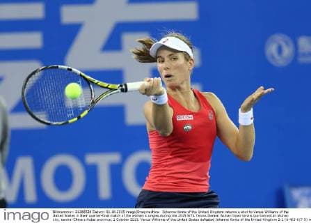 Johanna Konta of the United Kingdom returns a shot to Venus Williams of the United States in their quarter-final match of the women s singles during the 2015 WTA Tennis Damen Wuhan Open tennis tournament in Wuhan city, central China s Hubei province, 1 October 2015. Venus Williams of the United States defeated Johanna Konta of the United Kingdom 2-1 (6-4 3-6 7-5) in their quarter-final match of the women s singles during the 2015 WTA Wuhan Open tennis tournament in Wuhan city, central China s Hubei province, on Thursday (1 October 2015). Venus Williams ousts Johanna Konta to advance semi-final at Wuhan Open  20151001_68117