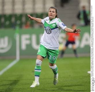 torjubel, Ramona Bachmann (VfL Wolfsburg) 19 erzielt hier das 2-0