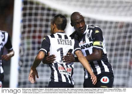 Billy Ketkeophomphone (Angers) et Cheikh Ndoye N Doye (Angers) FOOTBALL : SCO Angers vs SC Bastia - Ligue 1 - 03 10 2015 GwendolineLeGoff Panoramic 
