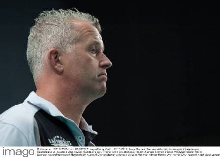 03.10.2015, Arena Bremen, Bremen Volleyball, Länderspiel Laenderspiel, Deutschland vs. Russland Vital Heynen (Bundestrainer Trainer GER)
