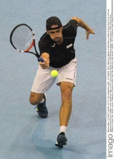 03 October 2015: Benjamin Becker of Germany in action during his 6-3,2-6, 4-6 lost against David Ferrer of Spain in the semifinal match of ATP Tennis Herren World Tour 250 Malaysian Open, Kuala Lumpur 2015 held at Putra Stadium in Bukit Jalil, Kuala Lumpur, Malaysia. (Photo by Hazrin Yeob Men Shah Icon Sportswire) TENNIS: OCT 03 Malaysia Open Icon3781510036043 EDITORIAL USE ONLY