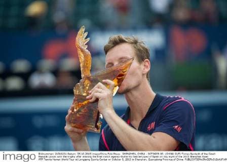 SHENZHEN, CHINA - OCTOBER 05: (CHINA OUT) Tomas Berdych of the Czech Republic poses with the trophy after winning the final match against Guillermo Garcia-Lopez of Spain on day eight of the 2015 Shenzhen Open ATP Tennis Herren World Tour at Longgang Sports Center on October 5, 2015 in Shenzhen, Guangdong Province of China.  CFP473919962 