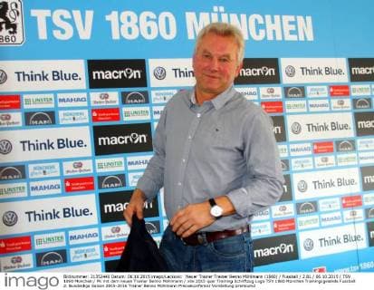 Neuer Trainer Trainer Benno Möhlmann (1860) Fussball 2.BL 06.10.2015 TSV 1860 München PK mit dem neuen Trainer Benno Möhlmann