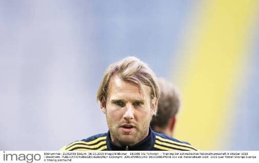 151006 Ola Toivonen - Training der schwedischen Nationalmannschaft 6 oktober 2015 i Stockholm.  Copyright: JOELxMARKLUND BB151006JM038