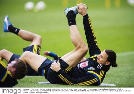 151006 Zlatan Ibrahimovic - Training der schwedischen Nationalmannschaft 6 oktober 2015 i Stockholm.  Copyright: JOELxMARKLUND BB151006JM039