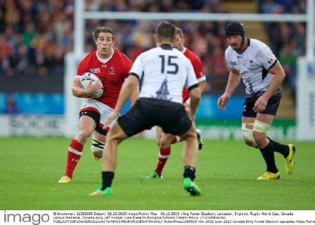 06.10.2015. King Power Stadium, Leicester, England. Rugby World Cup. Canada versus Romania. Canada wing Jeff Hassler runs towards Romania fullback Catalin Fercu. xTimxWilliamsx  ActionPlus11669609