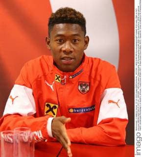 SOCCER - UEFA EURO EM Europameisterschaft Fussball 2016 quali, MNE vs AUT, preview VIENNA,AUSTRIA,07.OCT.15 - SOCCER - UEFA European Championship EM Europameisterschaft 2016, European Qualifiers, OEFB international match Länderspiel Montenegro vs Austria, preview, mixed zone of team AUT. Image shows David Alaba (AUT). Keywords: press conference PK Pressekonferenz GEPAxpictures xChristianxOrt