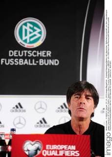 Fussball Pressekonferenz der deutschen Nationalmannschaft vor dem Laenderspiel gegen Irland am 07.10.2015 in Dublin Joachim Loew ( Trainer Deutschland ) xPBJPGx