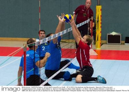 07.10.2015, Sportschule der Bundeswehr, Warendorf Sitzvolleyball, Europameisterschaft, Finale, Deutschland vs. Bosnien-Herzegowina Block Safet Alibasic ( 10 BIH) - Block Stefan Hähnlein Haehnlein ( 5 GER)