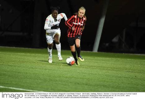 20151007, Vantaa, Finland. Women s Champions League football match PK-35 Vantaa vs FC Roseng?rd at Myymaki Stadium in Vantaa, Fniland. In picture FC Roseng?rd Anita Asante and PK-35 Iina Salmi. Jarno Kuusinen All Over Press FINLAND OUT 1.03555942