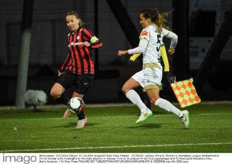 20151007, Vantaa, Finland. Women s Champions League football match PK-35 Vantaa vs FC Roseng?rd at Myymaki Stadium in Vantaa, Fniland. In picture PK-35 Pirjo Leppikangas and FC Roseng?rd Alexandra Riley. Jarno Kuusinen All Over Press FINLAND OUT 1.03555944