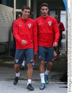 Aktuell Fußball, Training Nationalteam Kroatien PXL_Croatia national football team training, third day 07.10.2015., Kranjceviceva, Zagreb, Croatia - Croatia national football team training prior to European qualifiers against Bulgaria and Malta. Josip Pivaric, Sime Vrsaljko.  RobertxAnic PIXSELL