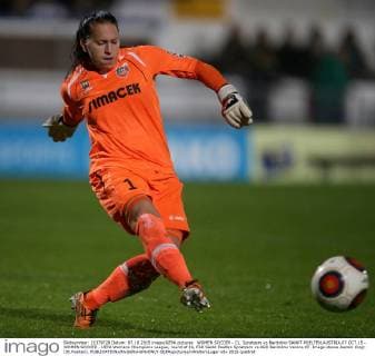 WOMEN SOCCER - CL, Spratzern vs Bardolino SANKT POELTEN,AUSTRIA,07.OCT.15 - WOMEN SOCCER - UEFA Womens Champions League, round of 16, FSK Sankt Poelten Spratzern vs ASD Bardolino Verona CF. Image shows Jasmin Krejc (St.Poelten). GEPAxpictures xWalterxLuger