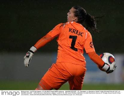 WOMEN SOCCER - CL, Spratzern vs Bardolino SANKT POELTEN,AUSTRIA,07.OCT.15 - WOMEN SOCCER - UEFA Womens Champions League, round of 16, FSK Sankt Poelten Spratzern vs ASD Bardolino Verona CF. Image shows Jasmin Krejc (St.Poelten). GEPAxpictures xWalterxLuger